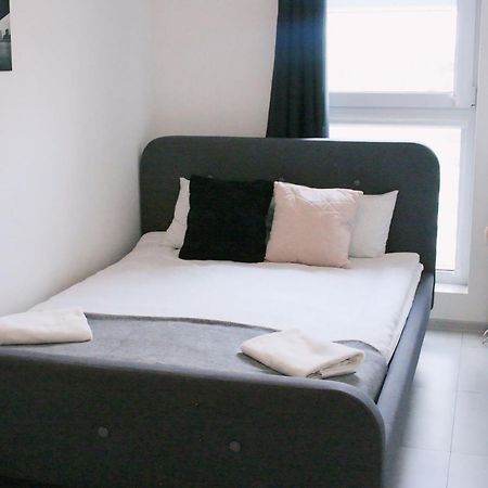 Apartament Nero Apartment Torun Bagian luar foto