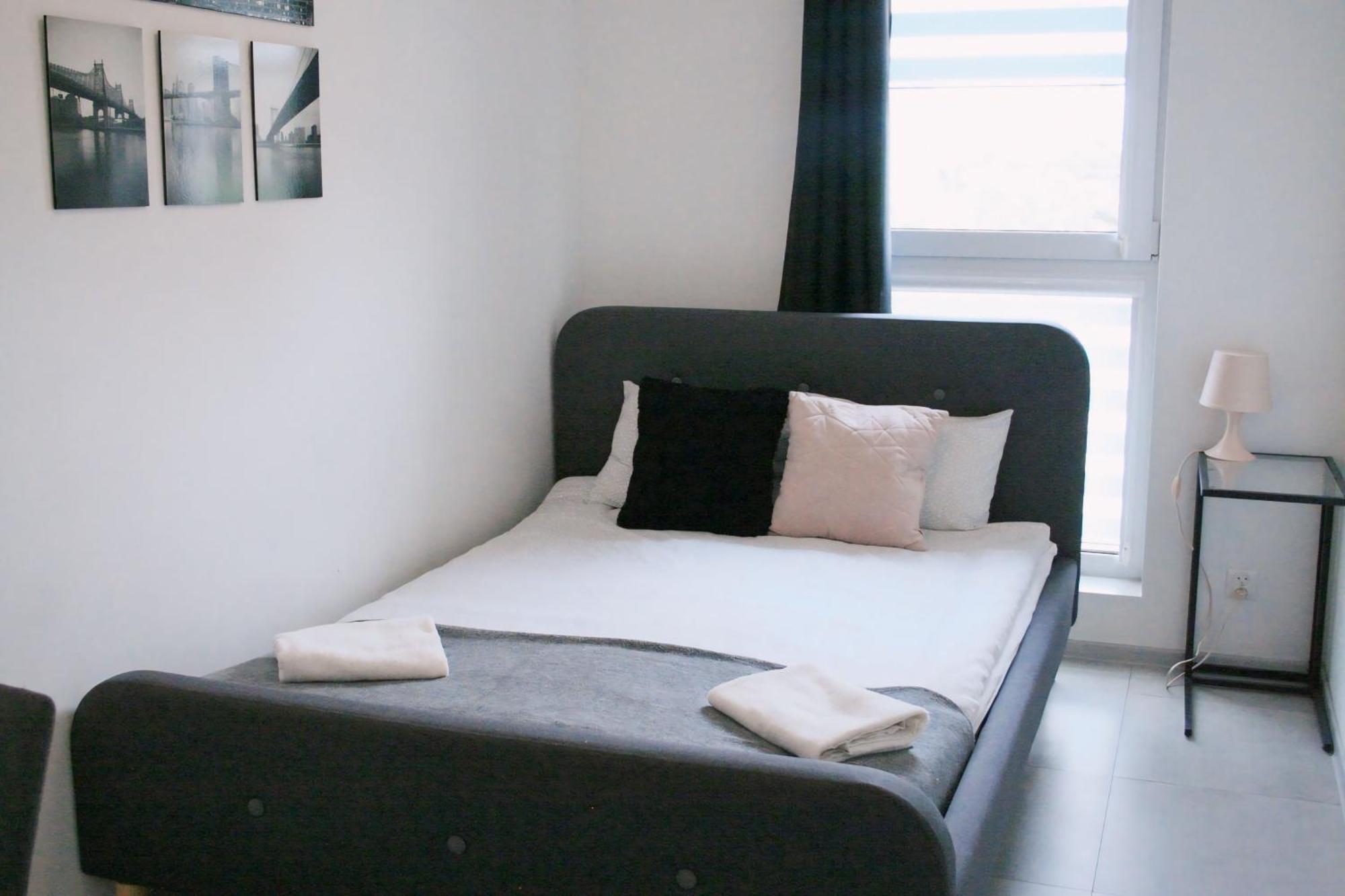 Apartament Nero Apartment Torun Bagian luar foto