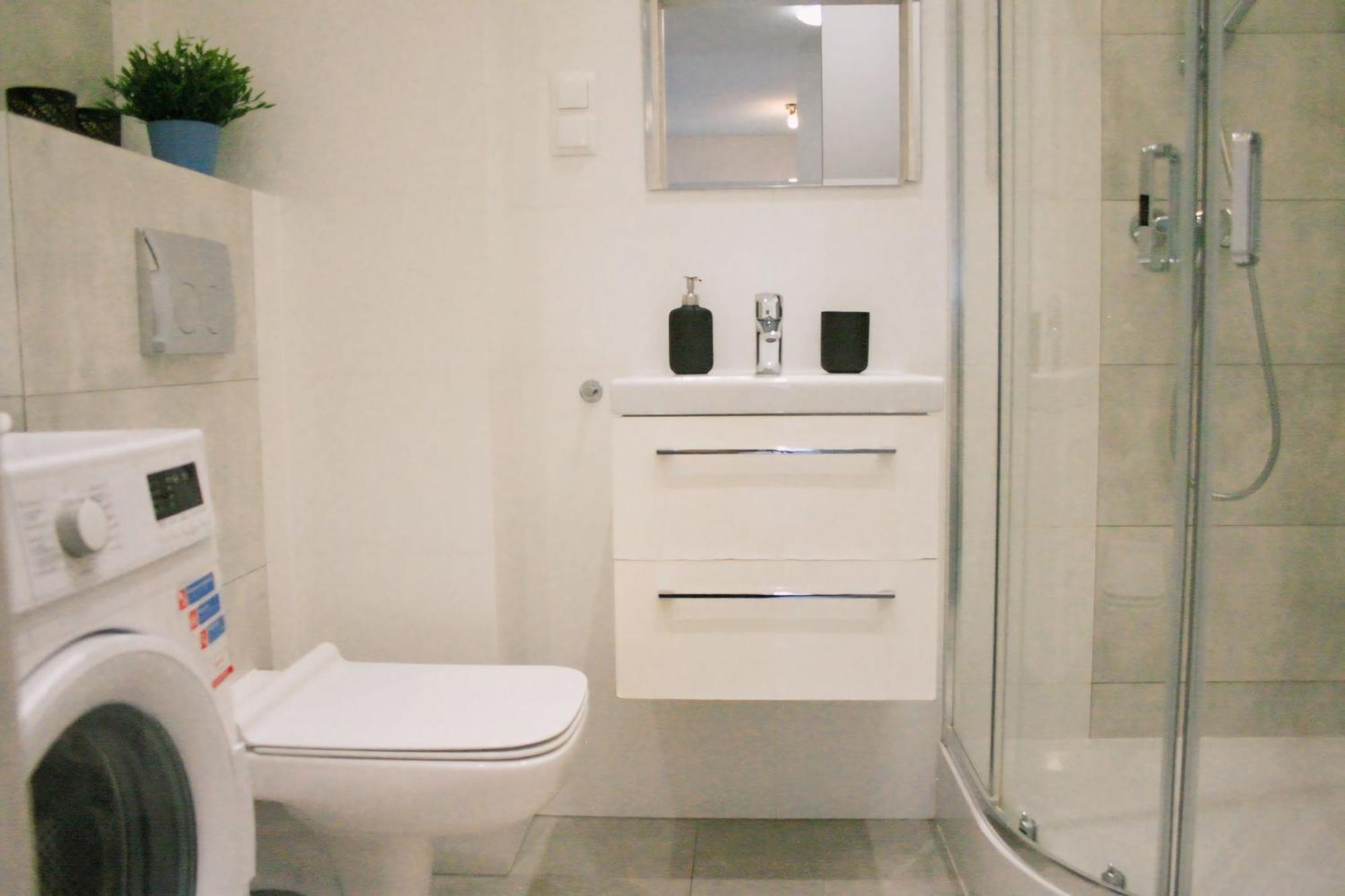 Apartament Nero Apartment Torun Bagian luar foto